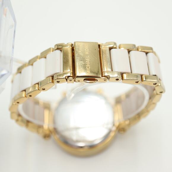 Michael Kors Womens White Gold Tone Chronograph Watch 39mm with New Battery - Picture 15 of 16